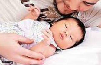 Tips Berbagi Peran dan Tugas Orangtua Dalam Mengasuh Bayi