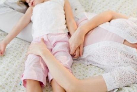 Tips Agar Anak Tidur di Kamarnya Sendiri