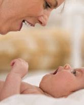Cara Berkomunikasi dengan Bayi Usia 1-3 Bulan