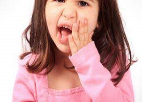 Pertolongan Pertama Ketika Anak Mengalami Sakit Gigi