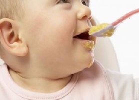Memilih Jenis Makanan Sehat Untuk Bayi